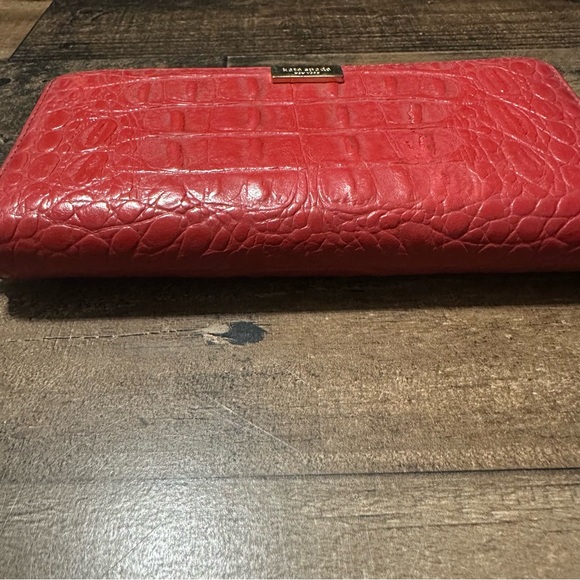 Kate Spade Rialto Place Neda Wallet - Picture 3 of 10